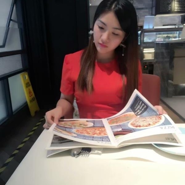 小雪的第一张照片--深圳红颜知己交友网