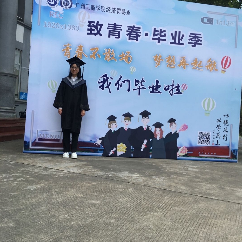 小小的第一张照片--深圳红颜知己交友网