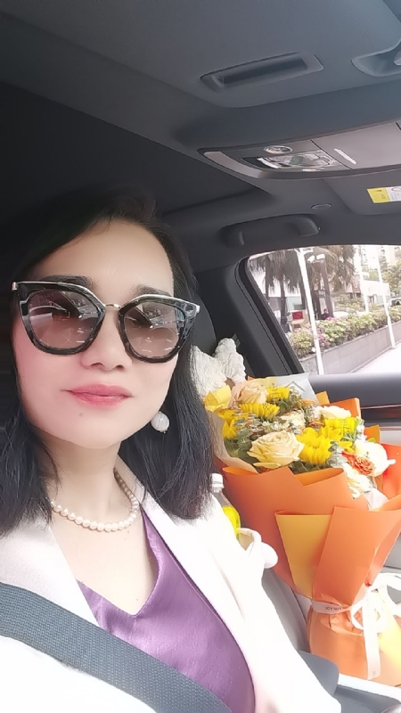 Apple的第一张照片--深圳红颜知己交友网