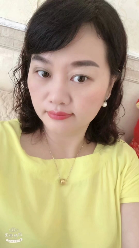 微笑的第一张照片--深圳红颜知己交友网